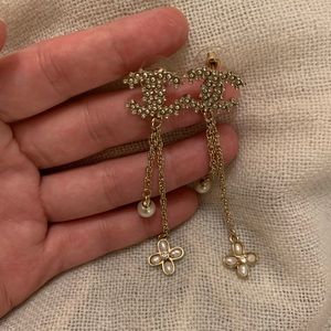 Chanel earring